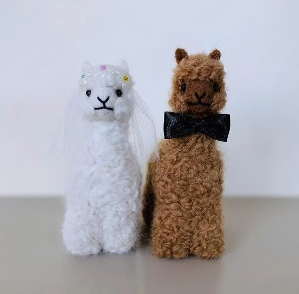 Bride and Groom Alpacadorable Hand Made Baby Alpaca Ornaments Alpaca Wedding Cake Topper